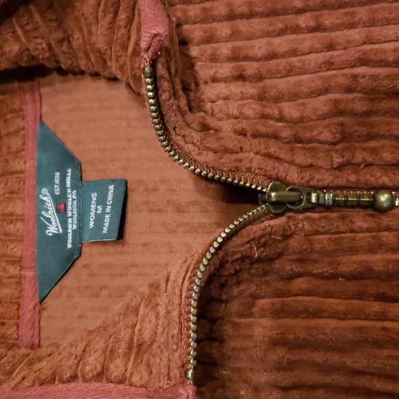 Woolrich 100% cotton russet colored wide wale corduroy zip front with  pockets - Picture 3 of 6